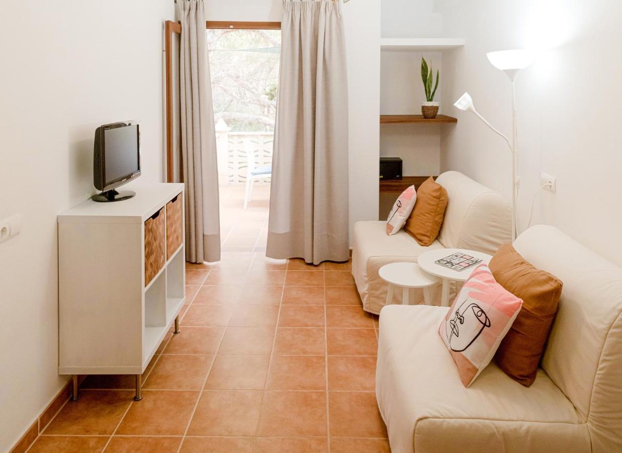 Apartamentos El Pino - Formentera Break Es Calo  Ngoại thất bức ảnh