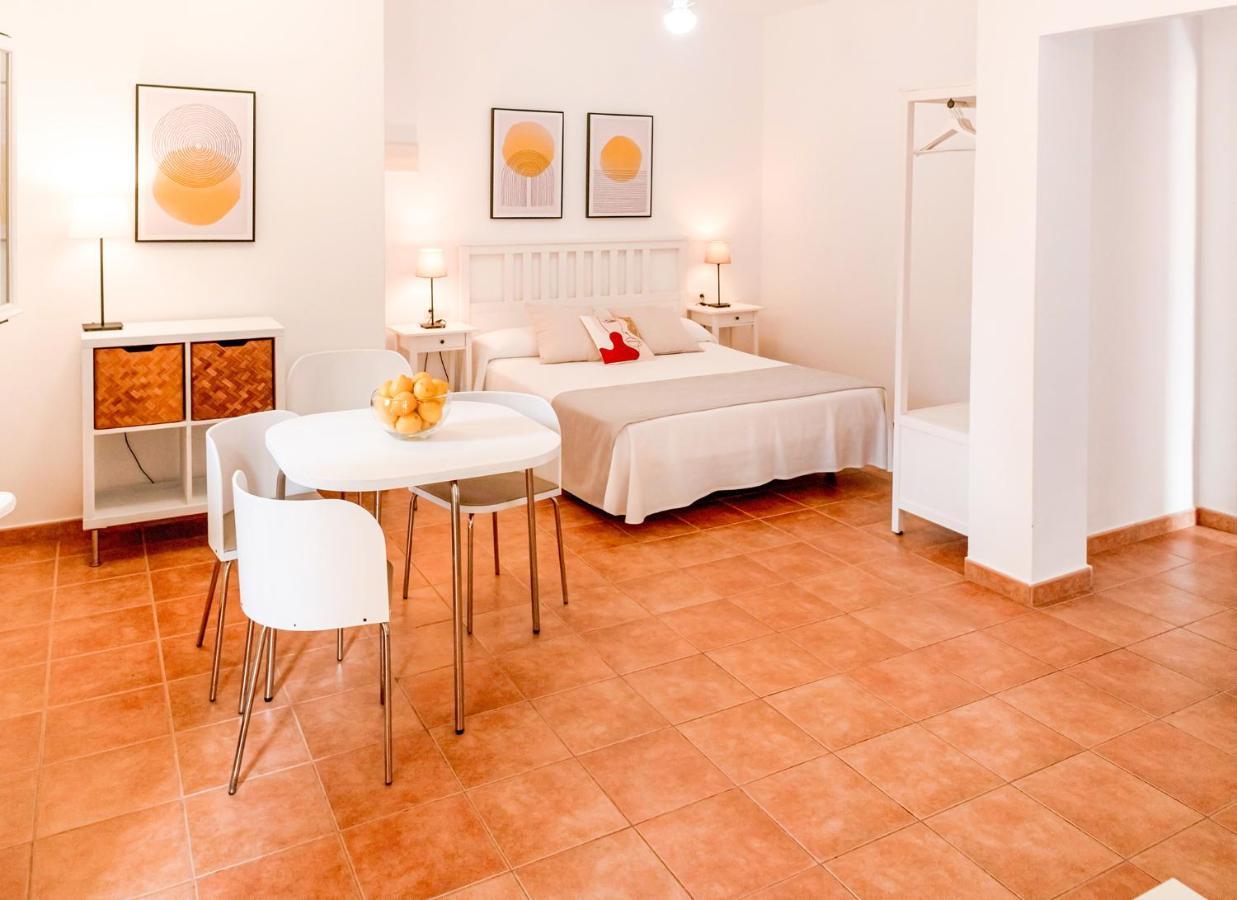 Apartamentos El Pino - Formentera Break Es Calo  Ngoại thất bức ảnh